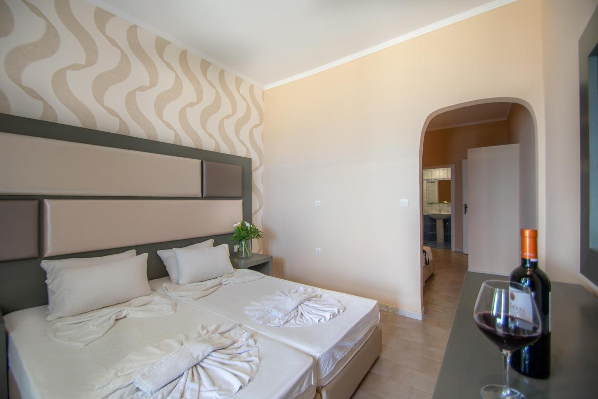 Aktypis Beachfront Studios By "Elite" Laganas Buitenkant foto
